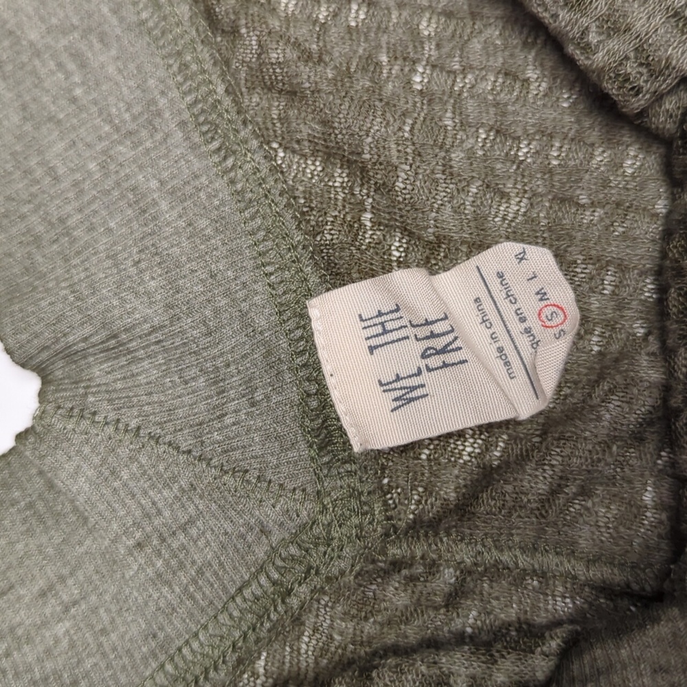 We The Free South Side Thermal Top. NWT - Picture 5 of 8